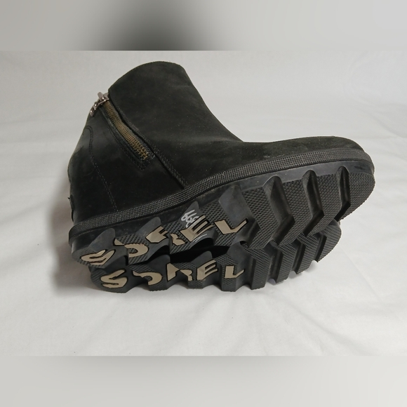 Sorel Joan of Arctic Chelsea Zipper Ankle Wedge Boot Black Leather Size 6.5 - Picture 2 of 6